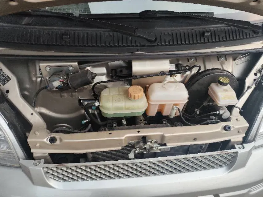 2021 WuLing RongGuang 1.5L 99HP L4 5MT,autocango,china used car exporter,china ev exporter,chinese used car exporter,chinese used ev exporter