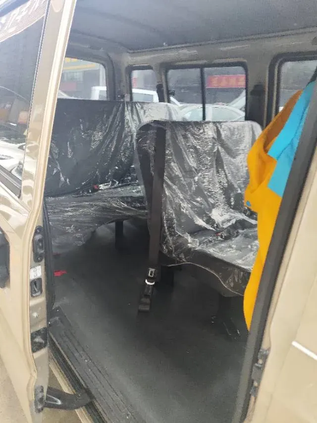 2021 WuLing RongGuang 1.5L 99HP L4 5MT,autocango,china used car exporter,china ev exporter,chinese used car exporter,chinese used ev exporter