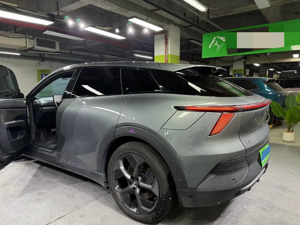2023 Honda CR-V 2.0L 150HP L4 E-CVT PHEV 17.7KWH,autocango,china used car exporter,china ev exporter,chinese used car exporter,chinese used ev exporter