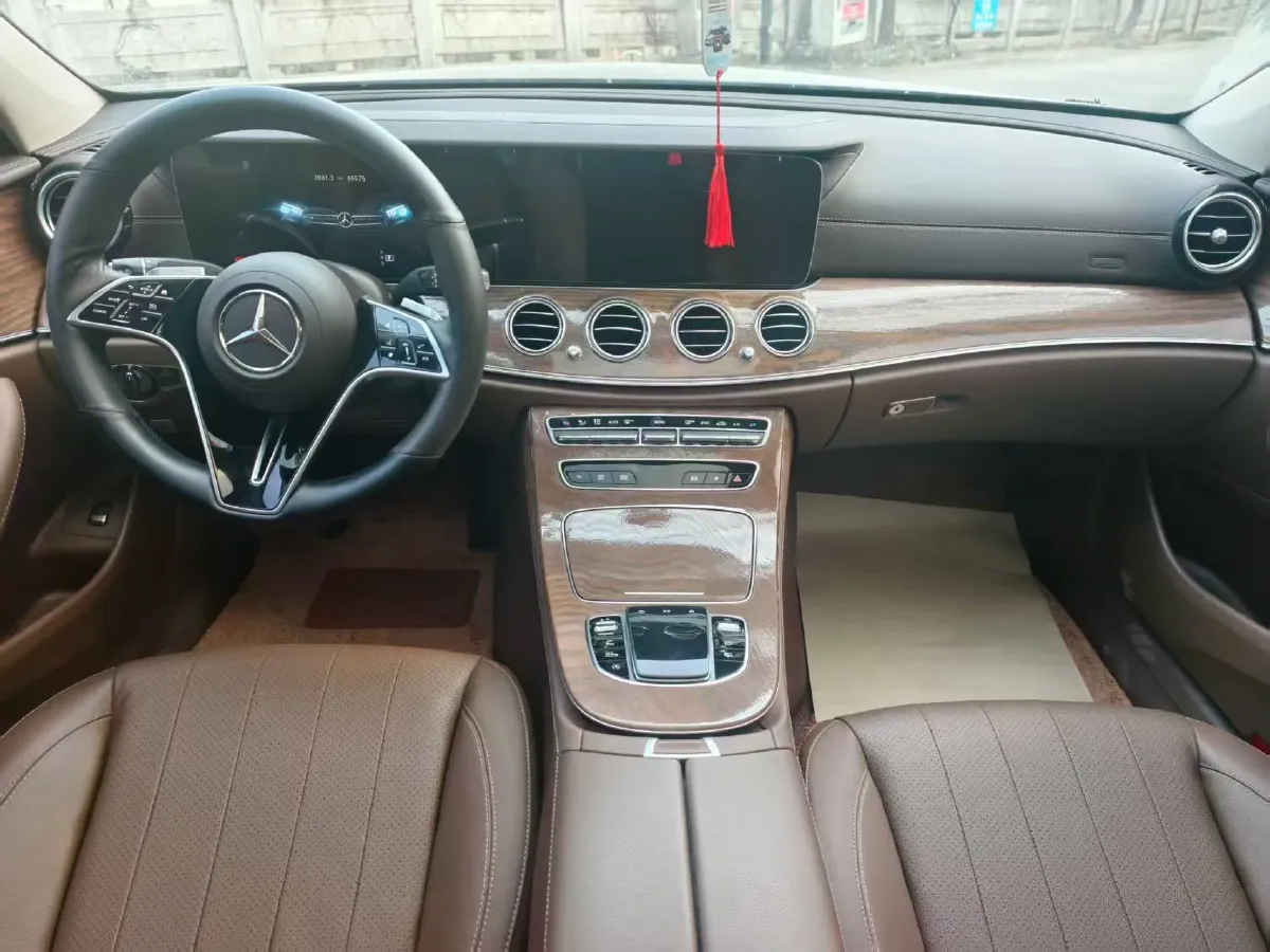 2022 Mercedes-Benz E Class 2.0T 258HP L4 9AT,autocango,china used car exporter,china ev exporter,chinese used car exporter,chinese used ev exporter