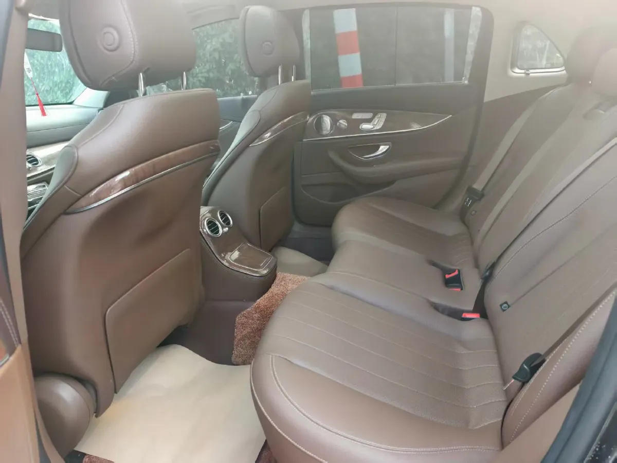 2022 Mercedes-Benz E Class 2.0T 258HP L4 9AT,autocango,china used car exporter,china ev exporter,chinese used car exporter,chinese used ev exporter