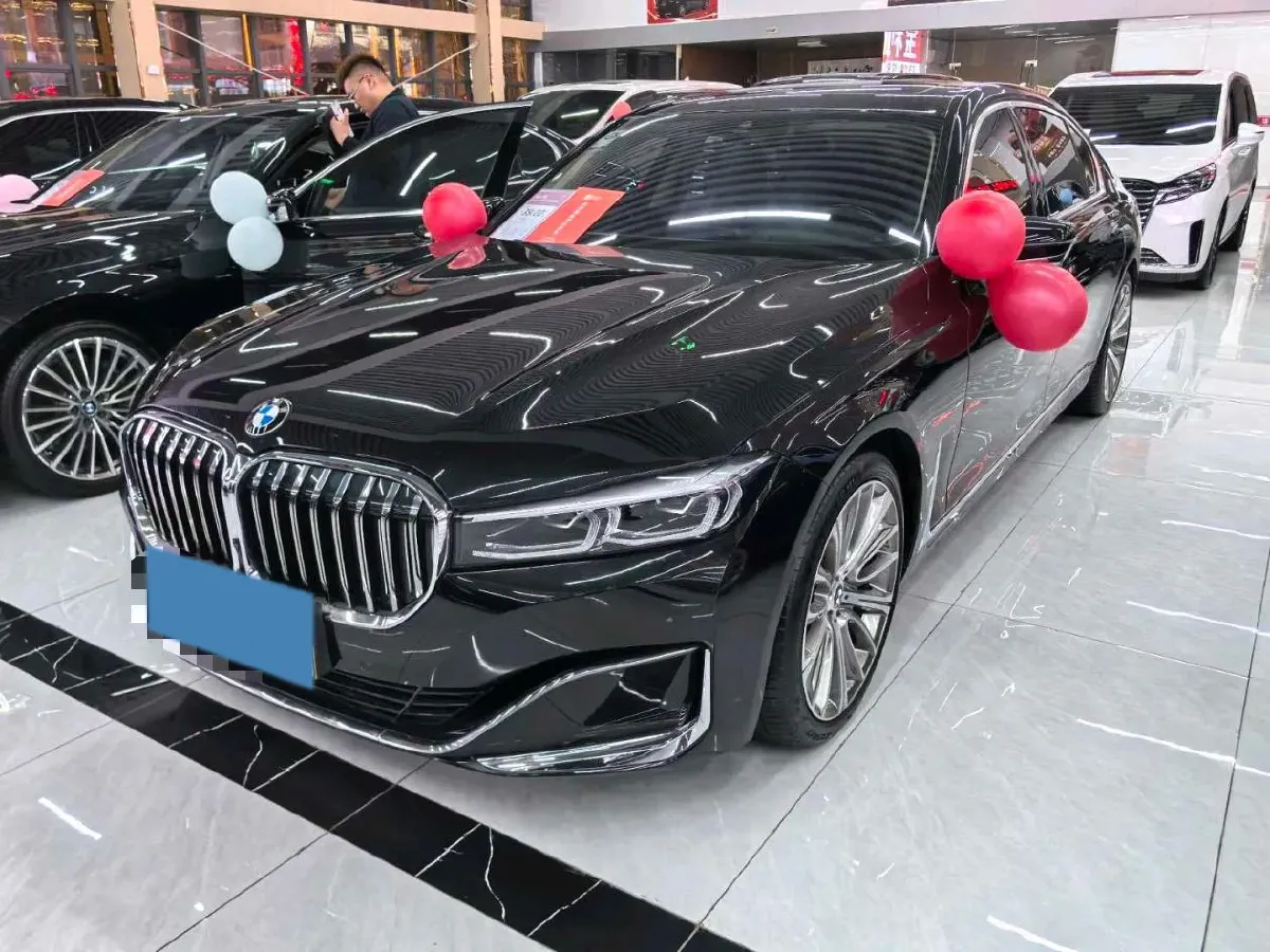 2019 BMW 7 Series 3.0T 340HP L6 8AT,autocango,china used car exporter,china ev exporter,chinese used car exporter,chinese used ev exporter