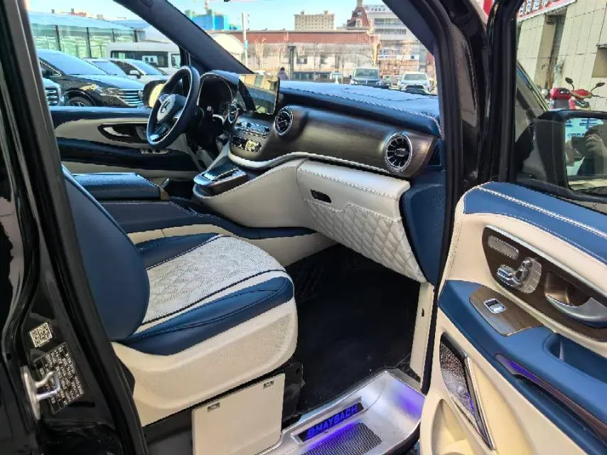 2021 Mercedes-Benz Vito 2.0T 211HP L4 9AT,autocango,china used car exporter,china ev exporter,chinese used car exporter,chinese used ev exporter