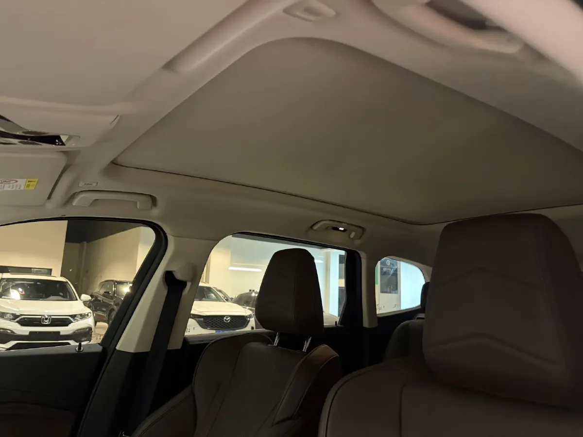 2023 BMW X1 1.5T 156HP L3 7DCT,autocango,china used car exporter,china ev exporter,chinese used car exporter,chinese used ev exporter