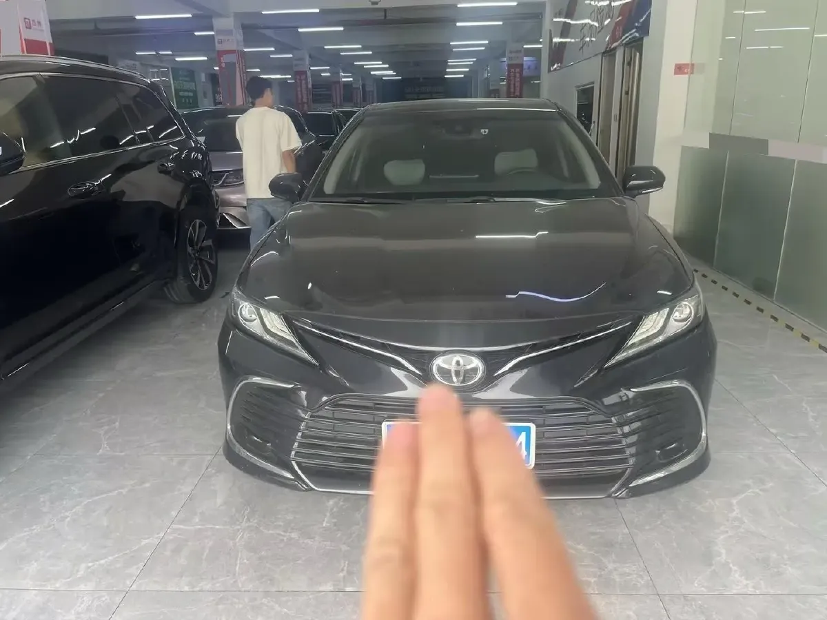 2021 Toyota Camry 2.5L 209HP L4 8AT,autocango,china used car exporter,china ev exporter,chinese used car exporter,chinese used ev exporter