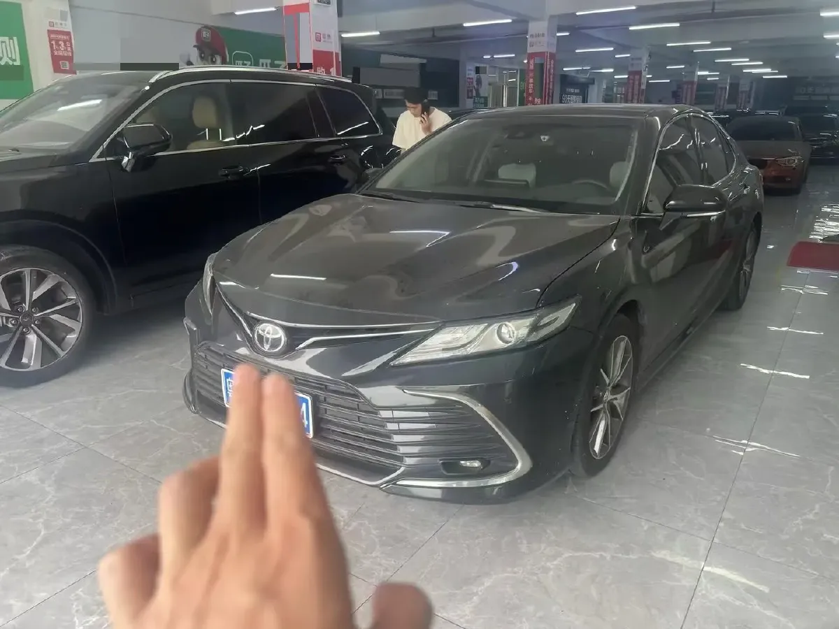 2021 Toyota Camry 2.5L 209HP L4 8AT,autocango,china used car exporter,china ev exporter,chinese used car exporter,chinese used ev exporter