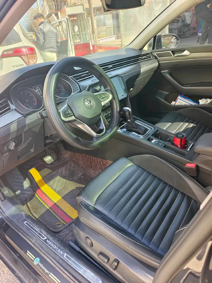 2020 Volkswagen Magotan 2.0T 186HP L4 7DCT,autocango,china used car exporter,china ev exporter,chinese used car exporter,chinese used ev exporter