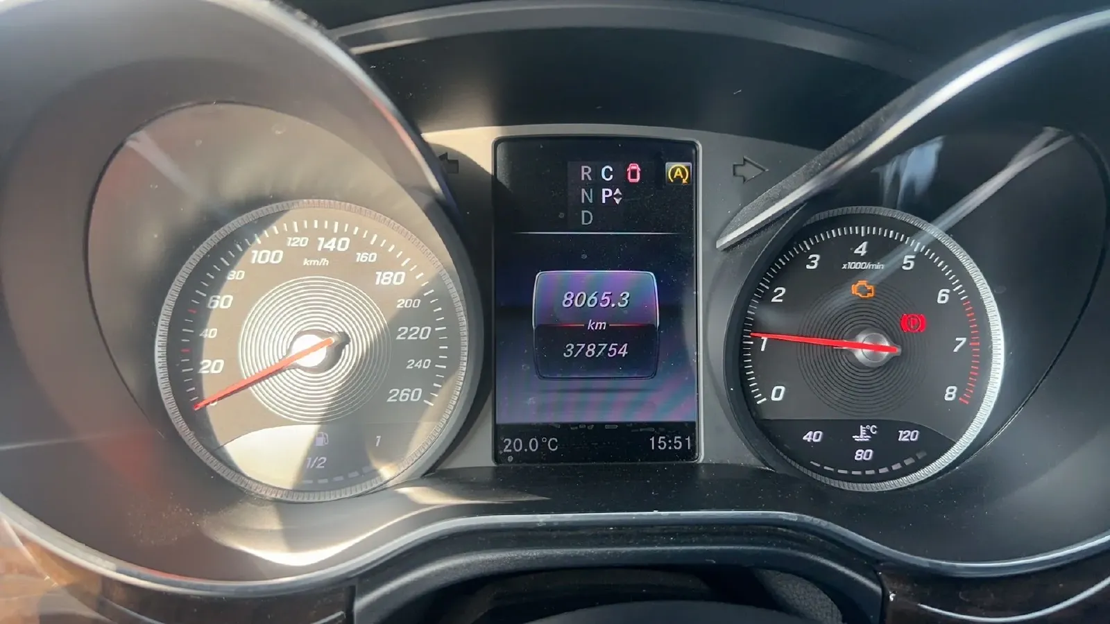 2020 Mercedes-Benz V Class 2.0T 211HP L4 9AT,autocango,china used car exporter,china ev exporter,chinese used car exporter,chinese used ev exporter