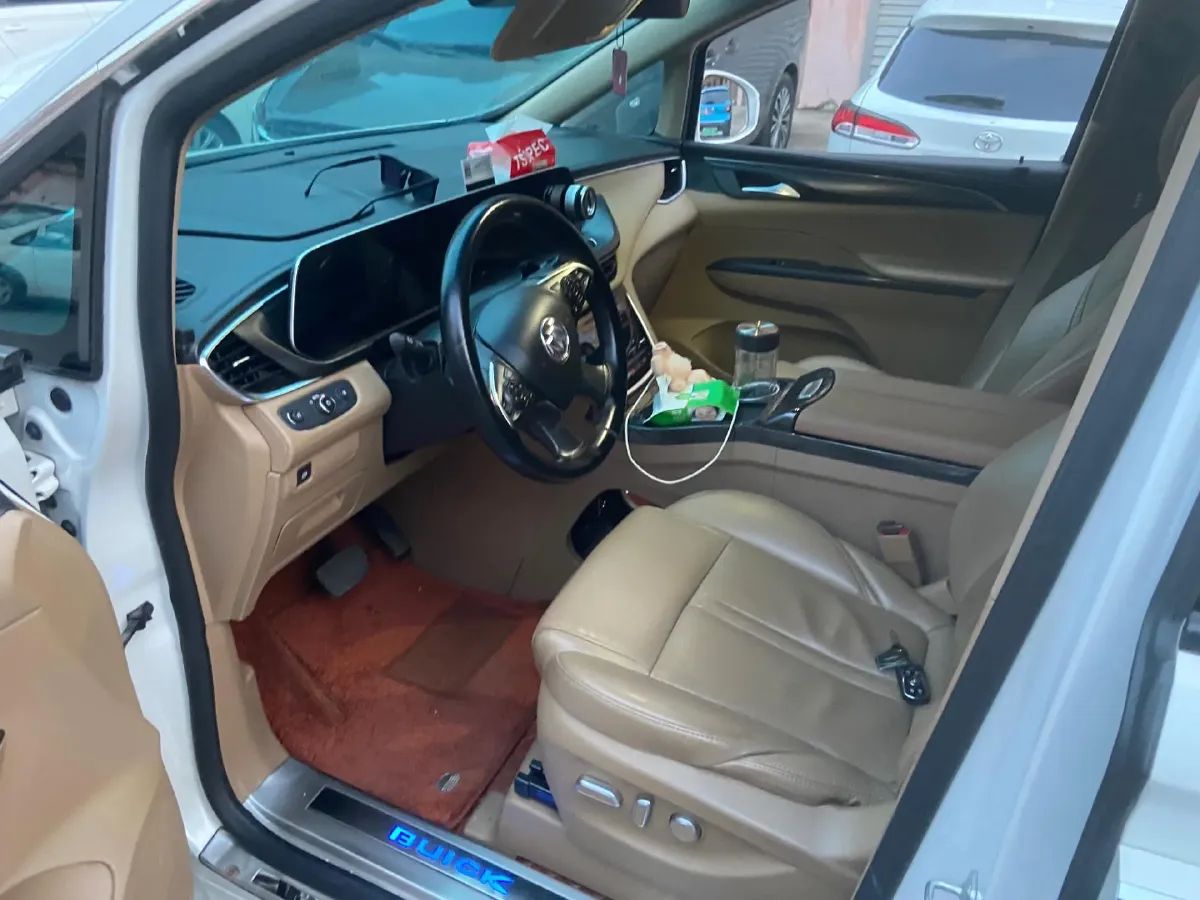 2021 Buick GL8 2.0T 237HP L4 9AT,autocango,china used car exporter,china ev exporter,chinese used car exporter,chinese used ev exporter