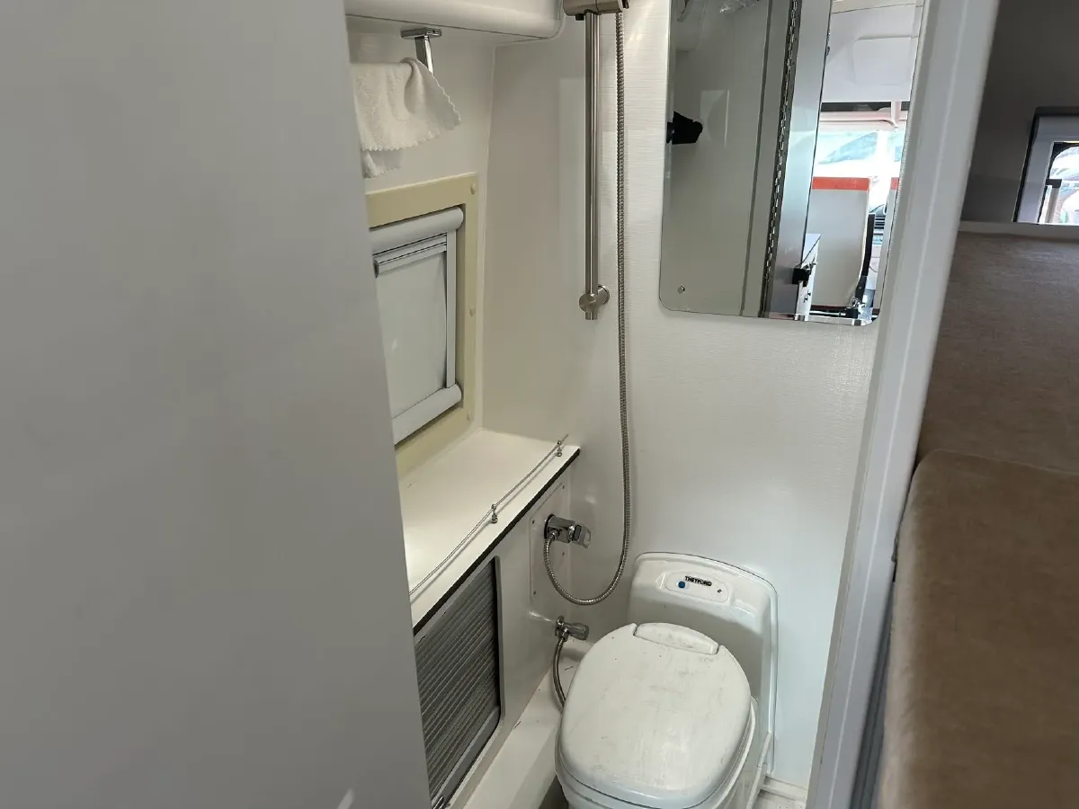 2021 MAXUS V90 RV 2.0T 148HP L4 6AT,autocango,china used car exporter,china ev exporter,chinese used car exporter,chinese used ev exporter