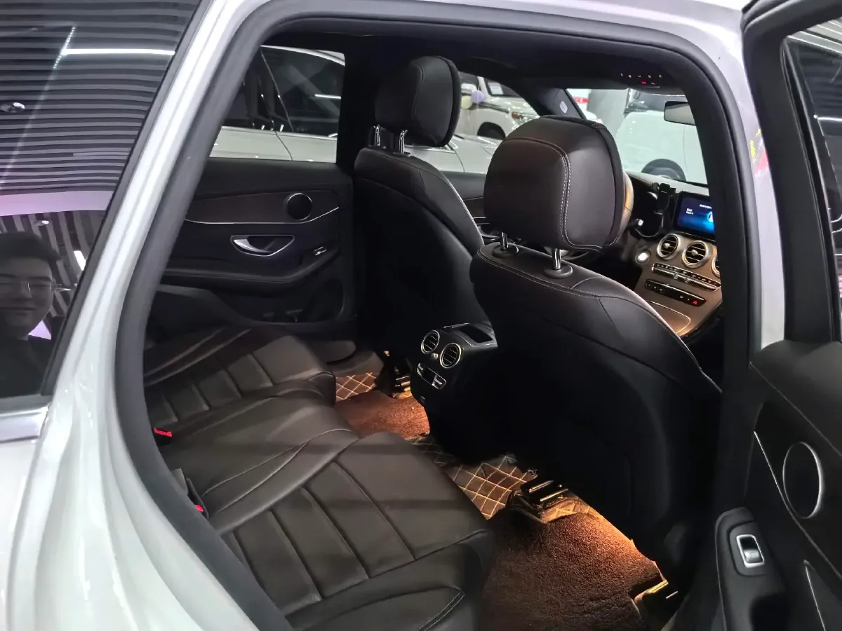 2022 Mercedes-Benz GLC Class 2.0T 197HP L4 9AT,autocango,china used car exporter,china ev exporter,chinese used car exporter,chinese used ev exporter