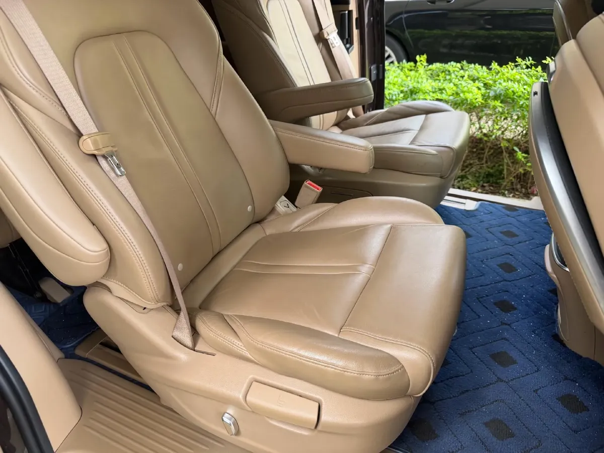 2020 Buick GL8 2.0T 237HP L4 9AT,autocango,china used car exporter,china ev exporter,chinese used car exporter,chinese used ev exporter