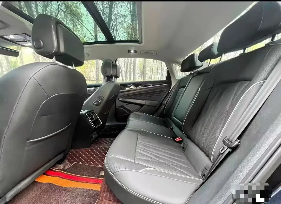 2022 Xpeng P7 BEV 60.2KWH,autocango,china used car exporter,china ev exporter,chinese used car exporter,chinese used ev exporter