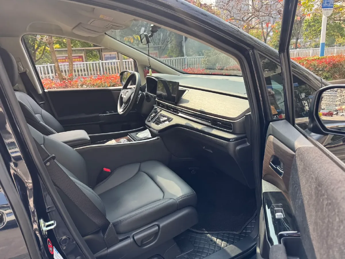 2024 Honda Odyssey 2.0L 146HP L4 E-CVT Hybrid,autocango,china used car exporter,china ev exporter,chinese used car exporter,chinese used ev exporter