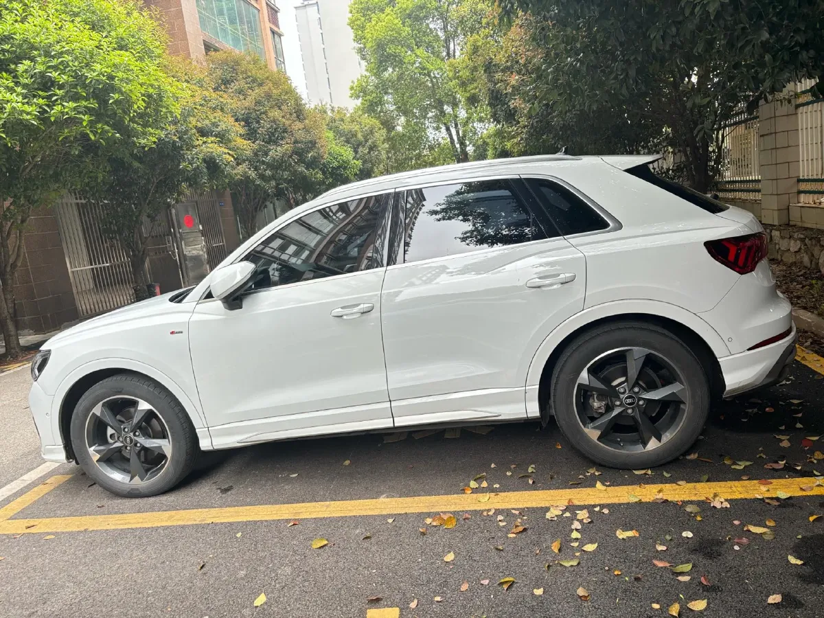 2021 Audi Q3 1.4T 150HP L4 7DCT,autocango,china used car exporter,china ev exporter,chinese used car exporter,chinese used ev exporter