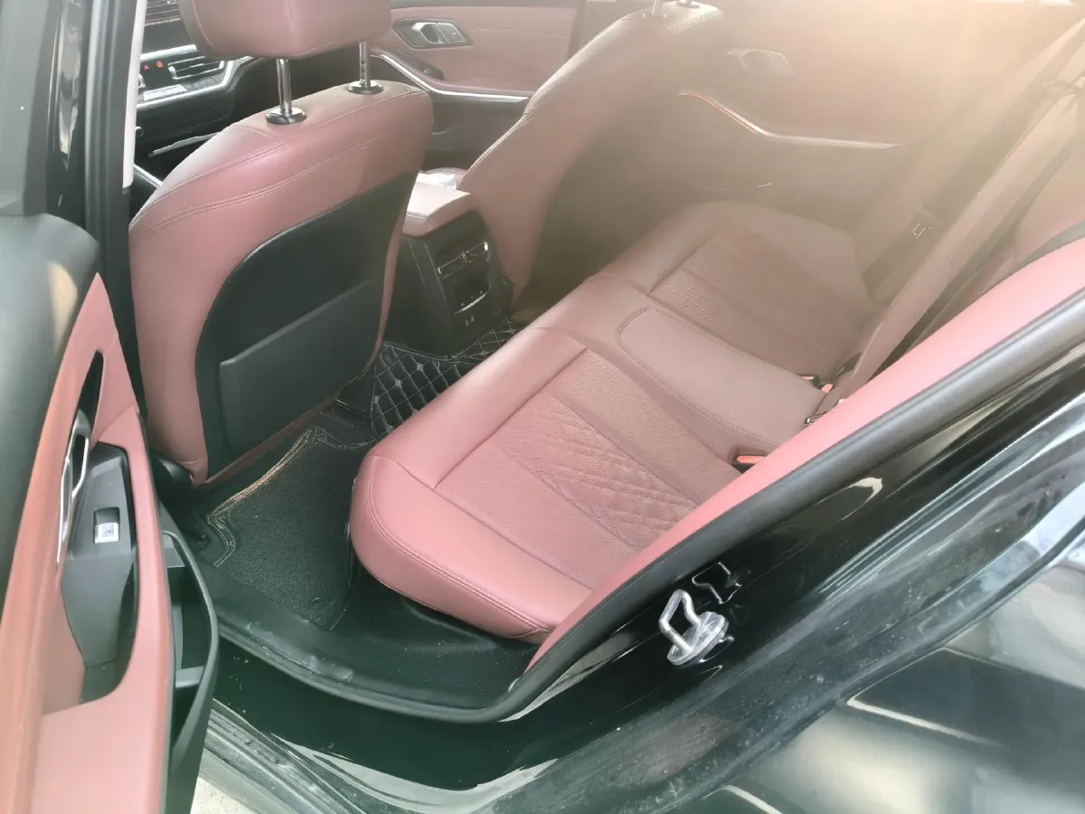 2022 BMW 3 Series 2.0T 184HP L4 8AT,autocango,china used car exporter,china ev exporter,chinese used car exporter,chinese used ev exporter