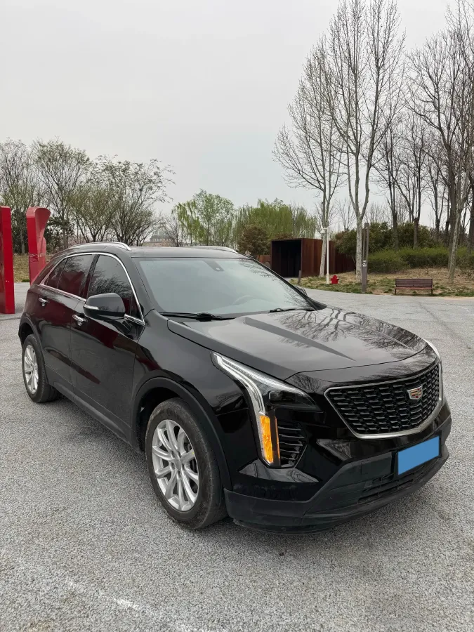 2022 Cadillac XT4 2.0T 237HP L4 9AT,autocango,china used car exporter,china ev exporter,chinese used car exporter,chinese used ev exporter
