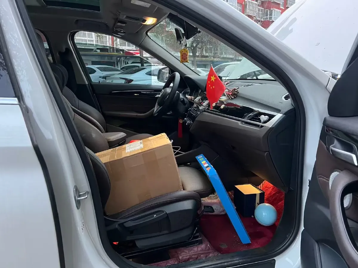 2021 BMW X1 1.5T 140HP L3 7DCT,autocango,china used car exporter,china ev exporter,chinese used car exporter,chinese used ev exporter