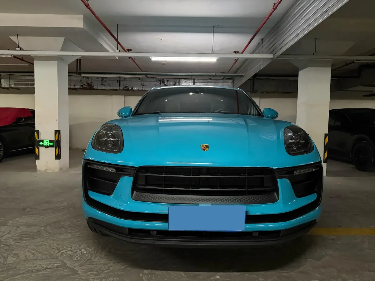2022 Porsche Macan 2.0T 265HP L4 7DCT,autocango,china used car exporter,china ev exporter,chinese used car exporter,chinese used ev exporter
