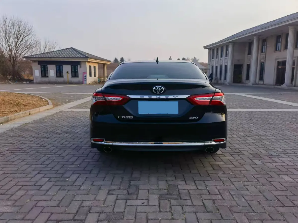 2021 Toyota Camry 2.5L 209HP L4 8AT,autocango,china used car exporter,china ev exporter,chinese used car exporter,chinese used ev exporter