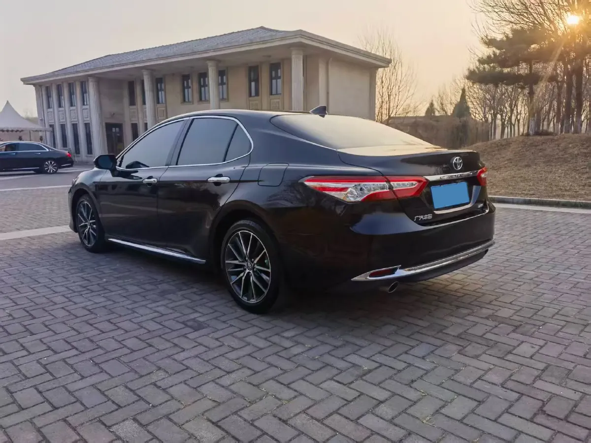 2021 Toyota Camry 2.5L 209HP L4 8AT,autocango,china used car exporter,china ev exporter,chinese used car exporter,chinese used ev exporter