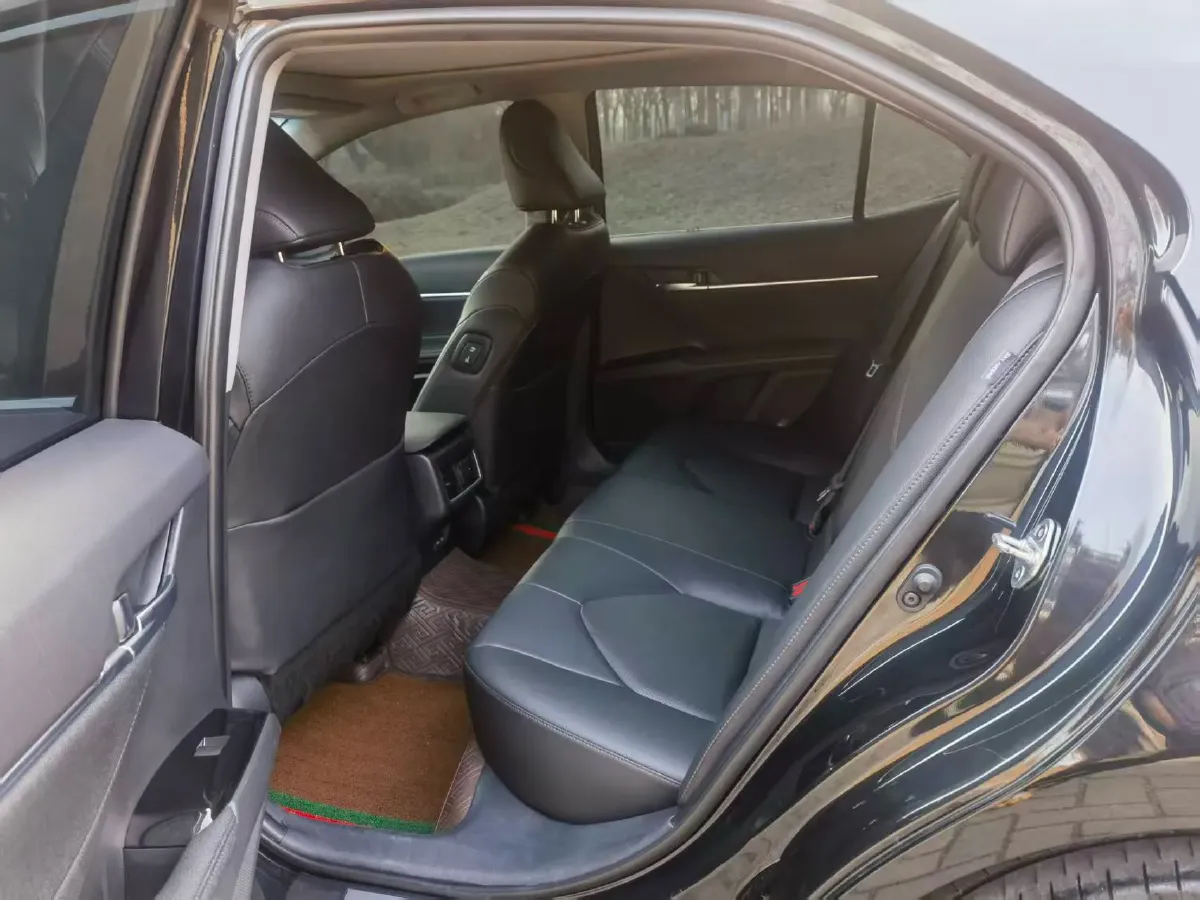 2021 Toyota Camry 2.5L 209HP L4 8AT,autocango,china used car exporter,china ev exporter,chinese used car exporter,chinese used ev exporter