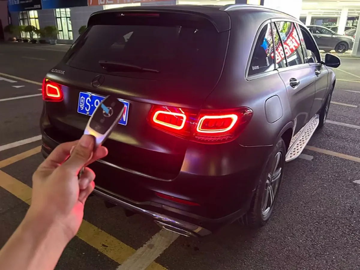 2020 Mercedes-Benz GLC Class 2.0T 197HP L4 9AT,autocango,china used car exporter,china ev exporter,chinese used car exporter,chinese used ev exporter