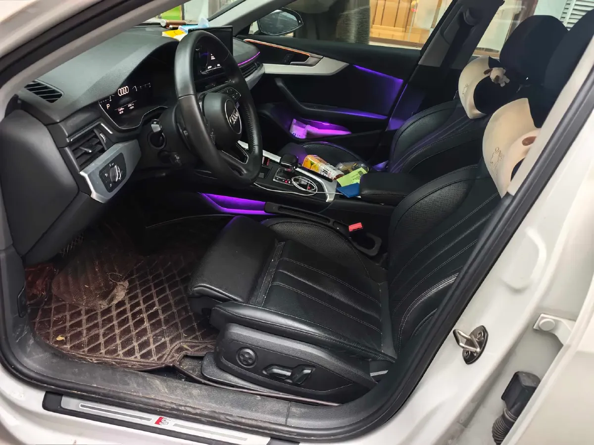 2020 Audi A4L 2.0T 150HP L4 7DCT,autocango,china used car exporter,china ev exporter,chinese used car exporter,chinese used ev exporter