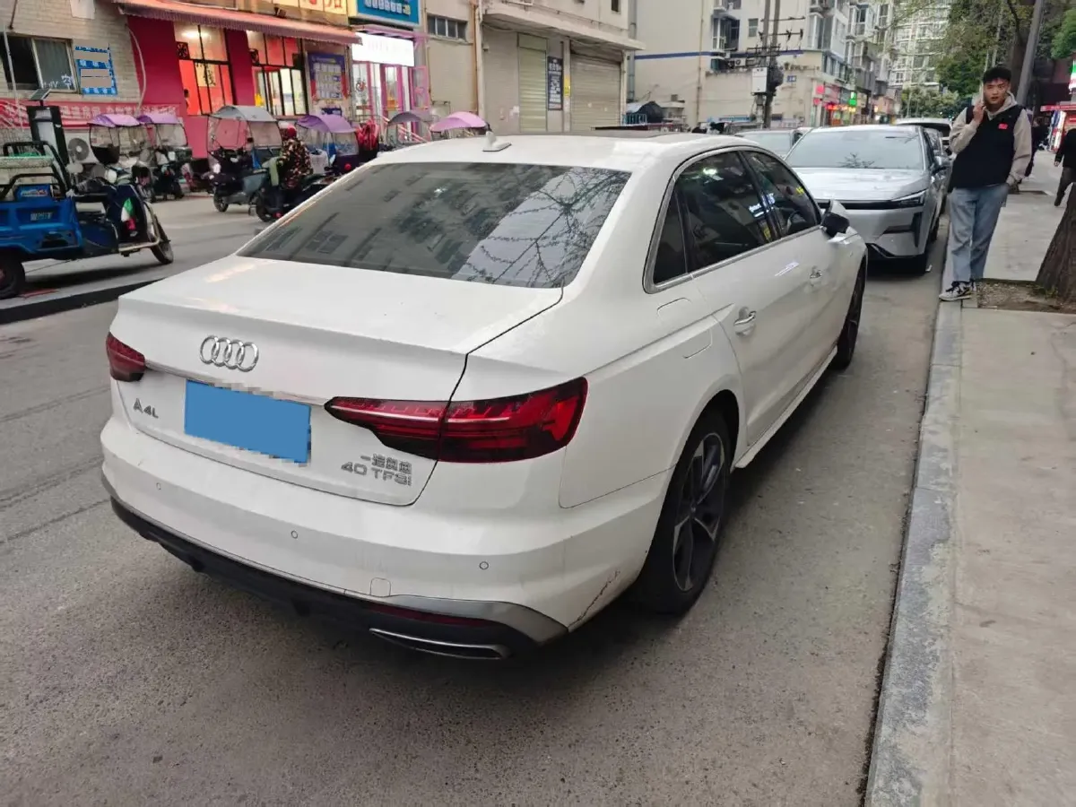 2020 Audi A4L 2.0T 150HP L4 7DCT,autocango,china used car exporter,china ev exporter,chinese used car exporter,chinese used ev exporter