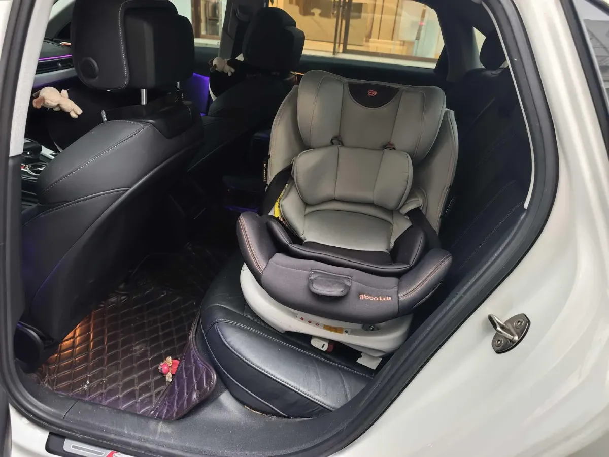 2020 Audi A4L 2.0T 150HP L4 7DCT,autocango,china used car exporter,china ev exporter,chinese used car exporter,chinese used ev exporter