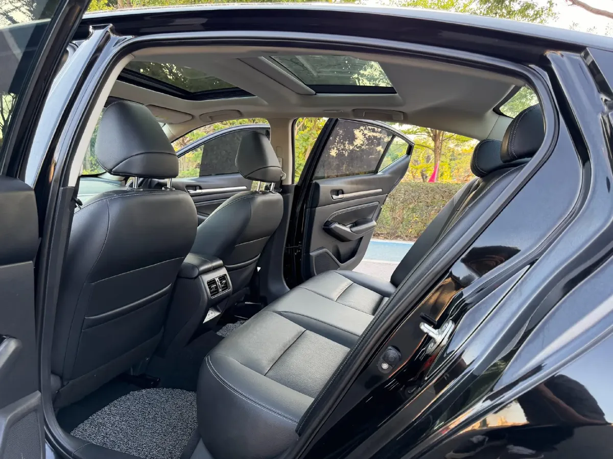 2022 Nissan Teana 2.0L 156HP L4 CVT,autocango,china used car exporter,china ev exporter,chinese used car exporter,chinese used ev exporter