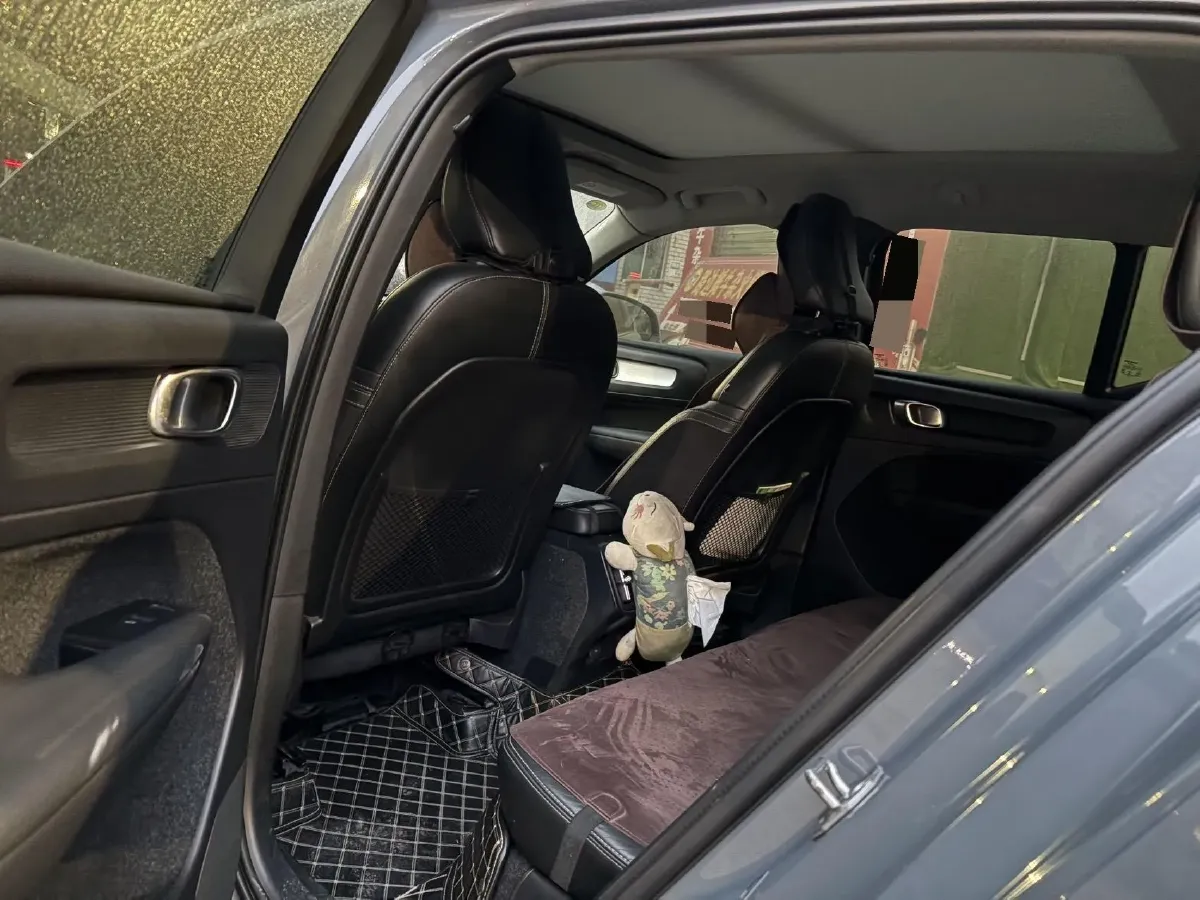 2020 Volvo XC40 1.5T 163HP L3 8AT,autocango,china used car exporter,china ev exporter,chinese used car exporter,chinese used ev exporter