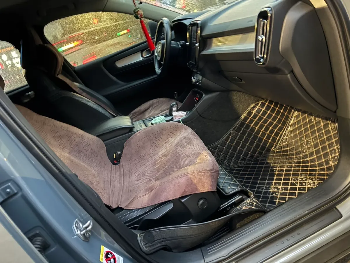 2020 Volvo XC40 1.5T 163HP L3 8AT,autocango,china used car exporter,china ev exporter,chinese used car exporter,chinese used ev exporter