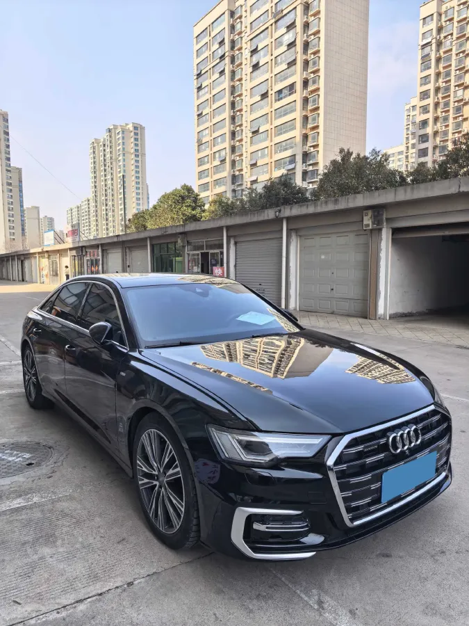 2021 Audi A6L 2.0T 224HP L4 7DCT,autocango,china used car exporter,china ev exporter,chinese used car exporter,chinese used ev exporter