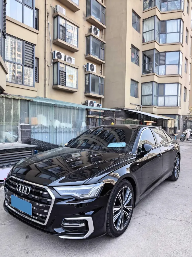2021 Audi A6L 2.0T 224HP L4 7DCT,autocango,china used car exporter,china ev exporter,chinese used car exporter,chinese used ev exporter