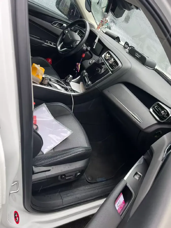 2018 Isuzu Mu-X 3.0T 177HP L4 6AT,autocango,china used car exporter,china ev exporter,chinese used car exporter,chinese used ev exporter