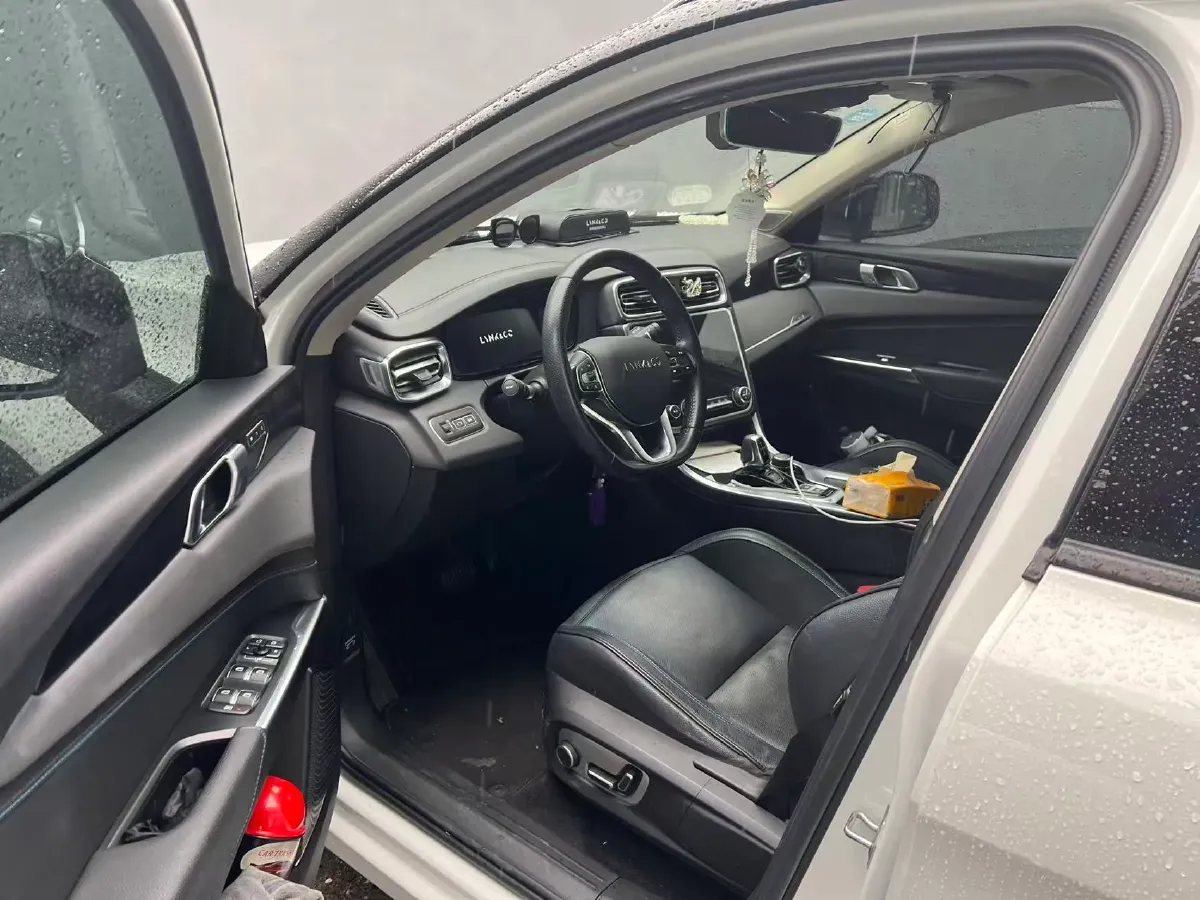 2018 Isuzu Mu-X 3.0T 177HP L4 6AT,autocango,china used car exporter,china ev exporter,chinese used car exporter,chinese used ev exporter