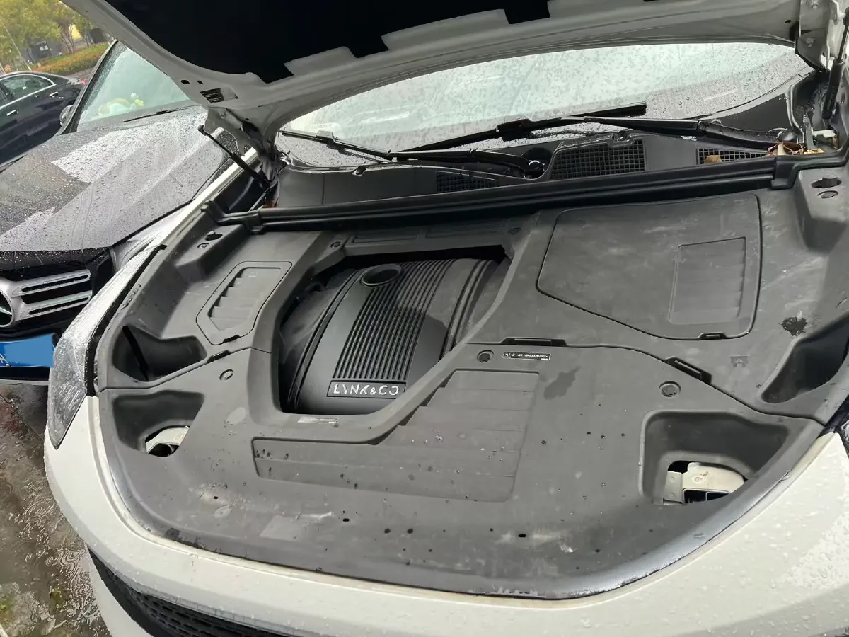 2018 Isuzu Mu-X 3.0T 177HP L4 6AT,autocango,china used car exporter,china ev exporter,chinese used car exporter,chinese used ev exporter