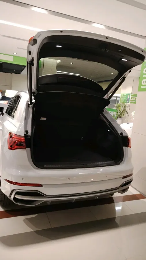 2022 Audi Q3 1.4T 150HP L4 7DCT,autocango,china used car exporter,china ev exporter,chinese used car exporter,chinese used ev exporter