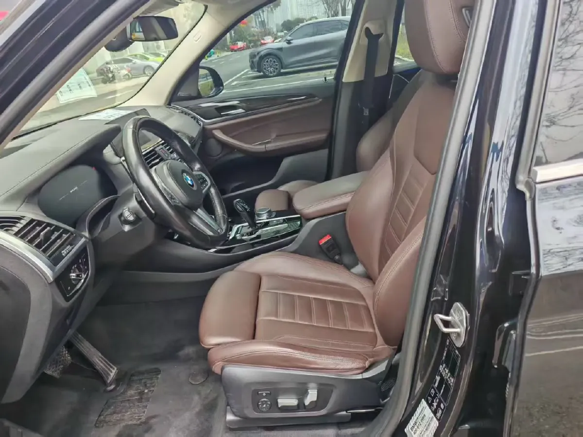 2021 BMW X3 2.0T 252HP L4 8AT,autocango,china used car exporter,china ev exporter,chinese used car exporter,chinese used ev exporter