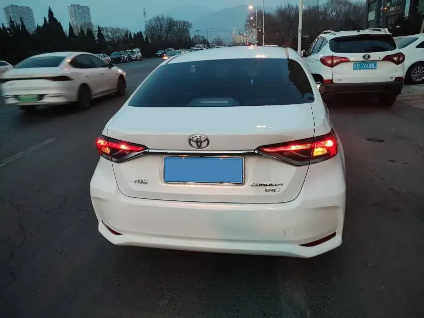 2021 Toyota Corolla 1.2T 116HP L4 CVT,autocango,china used car exporter,china ev exporter,chinese used car exporter,chinese used ev exporter