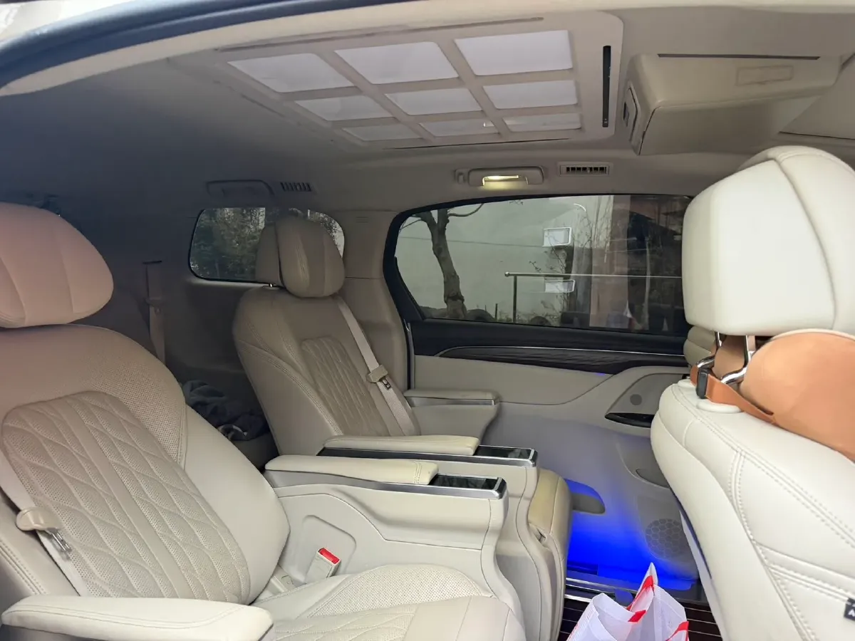 2018 Buick GL8 2.0T 260HP L4 6AT,autocango,china used car exporter,china ev exporter,chinese used car exporter,chinese used ev exporter