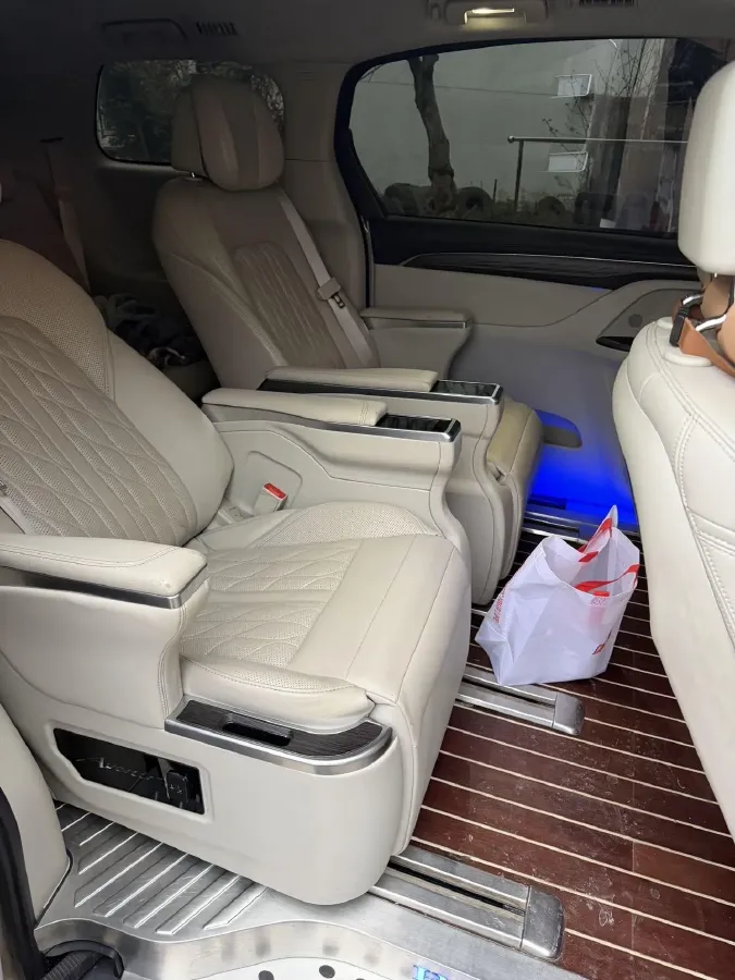 2018 Buick GL8 2.0T 260HP L4 6AT,autocango,china used car exporter,china ev exporter,chinese used car exporter,chinese used ev exporter