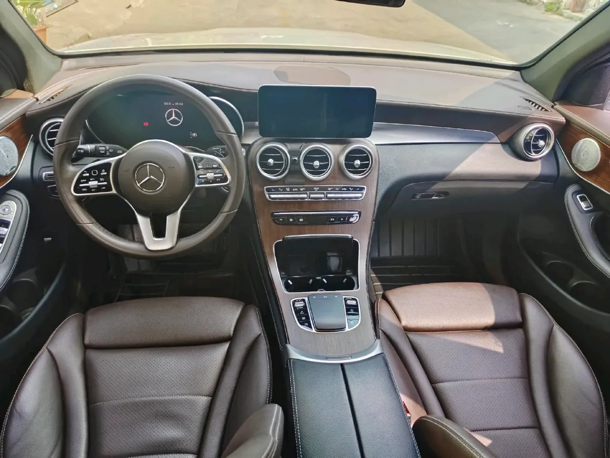 2021 Mercedes-Benz GLC Class 2.0T 258HP L4 9AT,autocango,china used car exporter,china ev exporter,chinese used car exporter,chinese used ev exporter