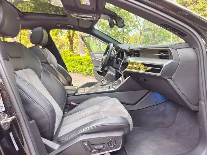 2021 Audi A6L 2.0T 190HP L4 7DCT,autocango,china used car exporter,china ev exporter,chinese used car exporter,chinese used ev exporter