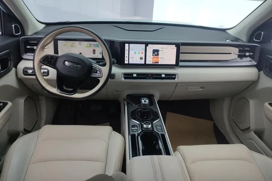 2023 Geely ICON 1.5T 181HP L4 7DCT,autocango,china used car exporter,china ev exporter,chinese used car exporter,chinese used ev exporter