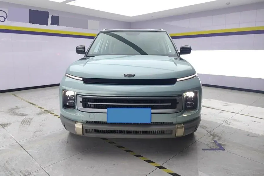2023 Geely ICON 1.5T 181HP L4 7DCT,autocango,china used car exporter,china ev exporter,chinese used car exporter,chinese used ev exporter