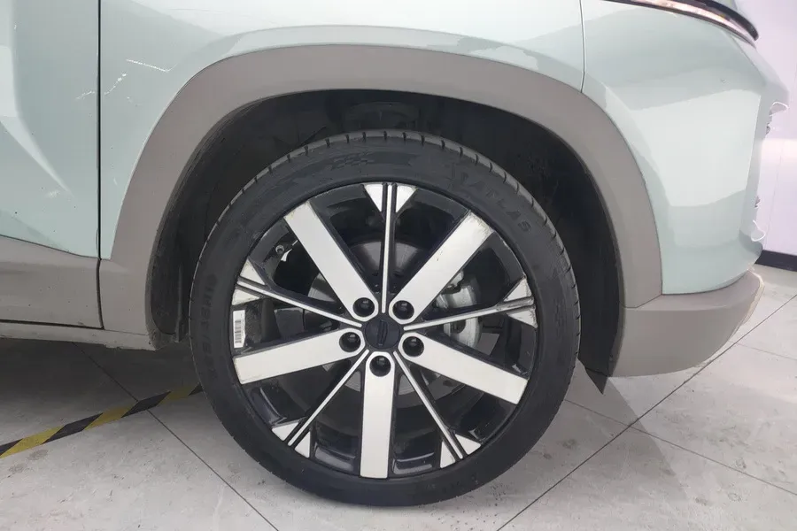 2023 Geely ICON 1.5T 181HP L4 7DCT,autocango,china used car exporter,china ev exporter,chinese used car exporter,chinese used ev exporter