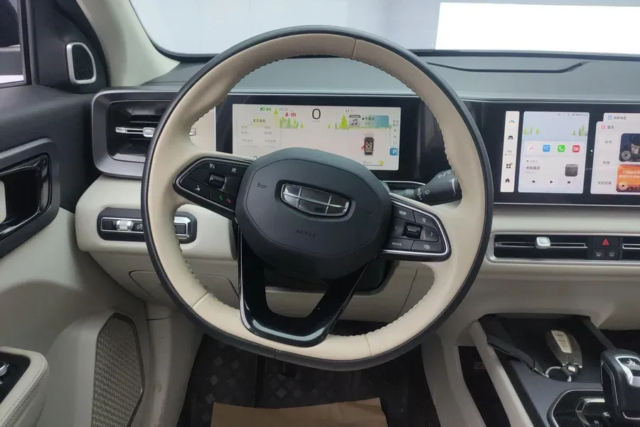 2023 Geely ICON 1.5T 181HP L4 7DCT,autocango,china used car exporter,china ev exporter,chinese used car exporter,chinese used ev exporter