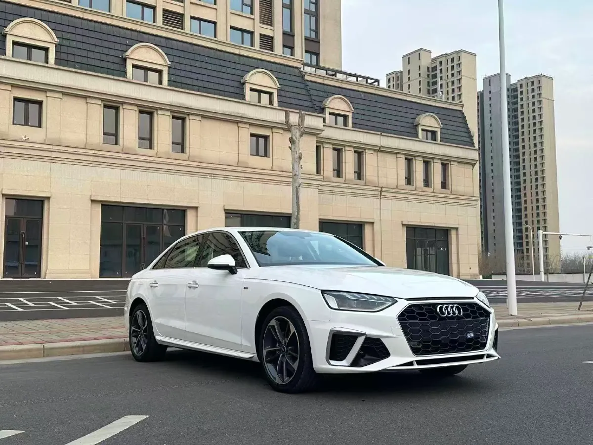 2023 Audi A4L 2.0T 190HP L4 7DCT,autocango,china used car exporter,china ev exporter,chinese used car exporter,chinese used ev exporter